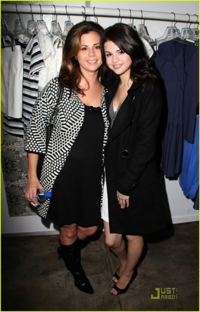  &quot;Mama you can tell me&quot;