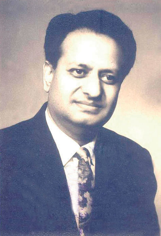 Seshendra : A biography Seshendra : A biography