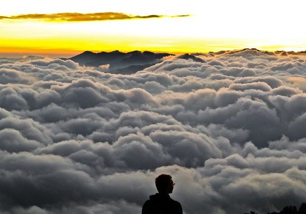 Clouds of no hope Clouds of no hope