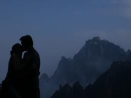MISTY MOUNTAIN KISS