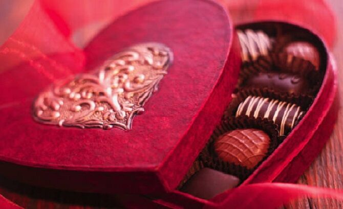 HEART SHAPED BOX HEART SHAPED BOX