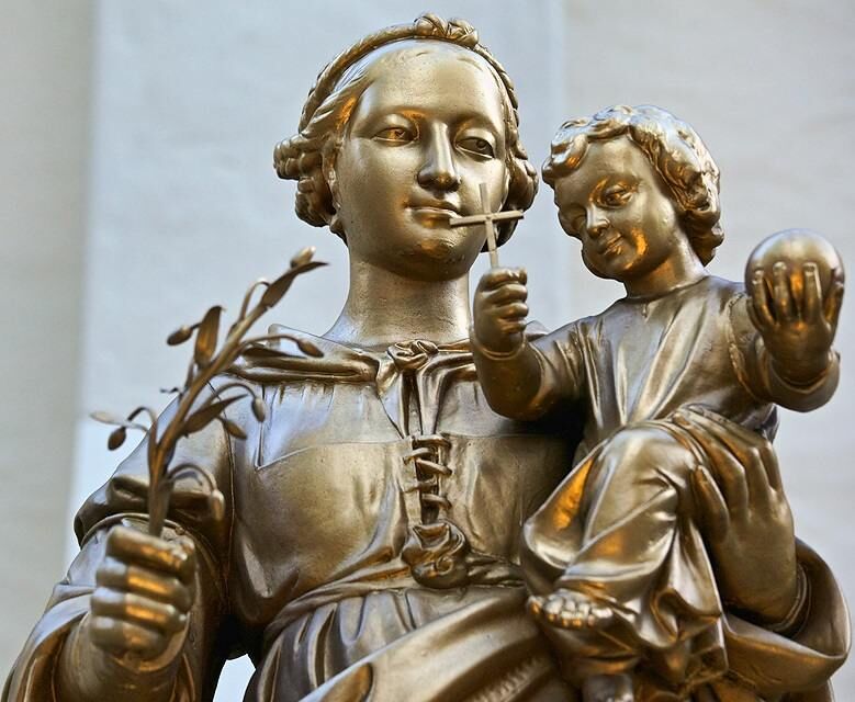 VIRGIN OF PEACE