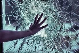 The epitome of a shattered woman