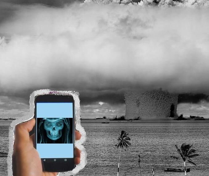 Requiem for Homo Smartphoniz Requiem for Homo Smartphoniz