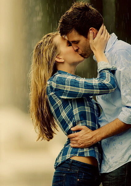 Poems in the night rain