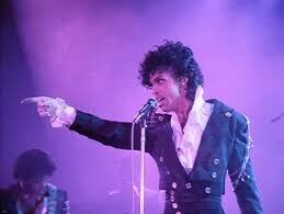 Tribute to Prince (And the Doves cry now)