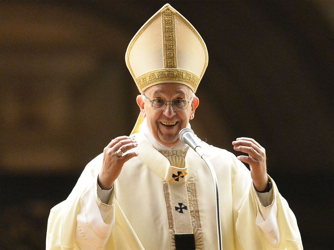 7,562,760,049 Popes