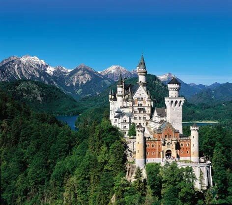 NEUSCHWANSTEIN CASTLE 