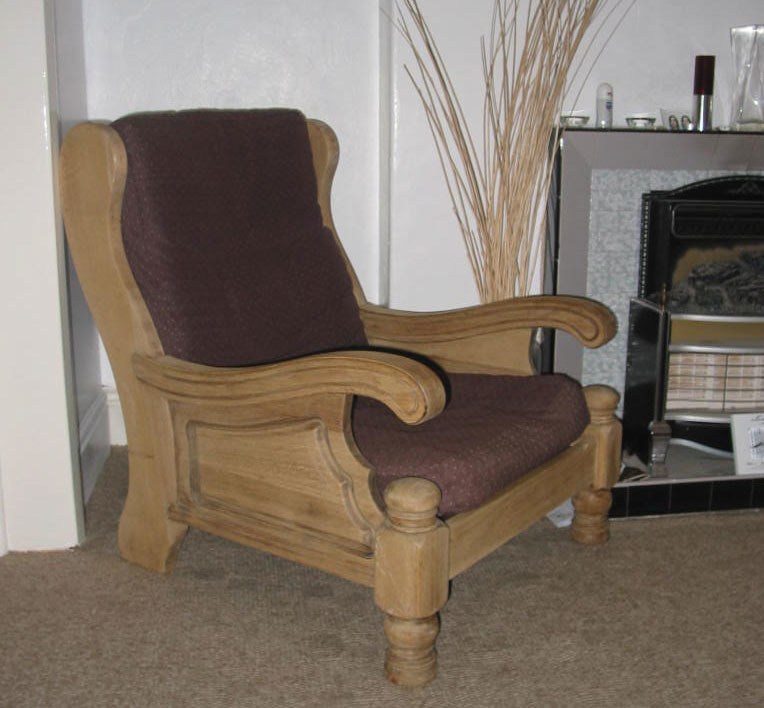I'M YOUR FAVOURITE CHAIR