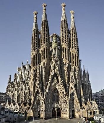 Gaudi the Great - long live the Republic