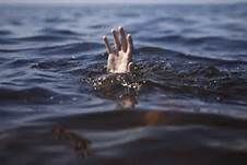 THE DROWNING ( INSPIRED BY LARRY RAN STORY CALLED REMMBERING STEVE