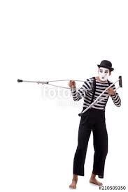 Everyone can see I'm on crutches