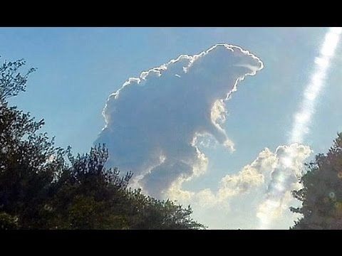 THE CLOUDS REMEMBERS