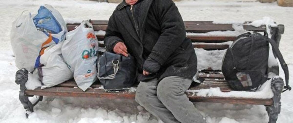 I AM HOMELESS FOR CHRISTMAS
