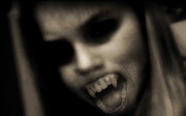 VAMPIRE BALL...( Simon Bromley Challenge)