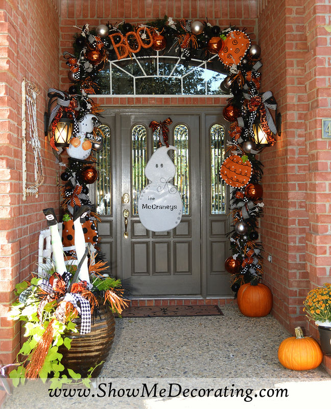 HALLOWEEN DECCORATIONS