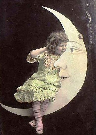 “Mam’ma Where’s Mr.Moon ?”💕