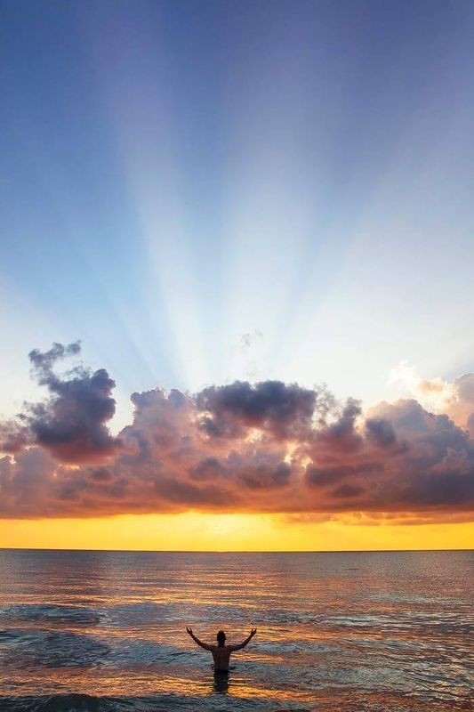 “LET THERE BE LIGHT!!” ❤️