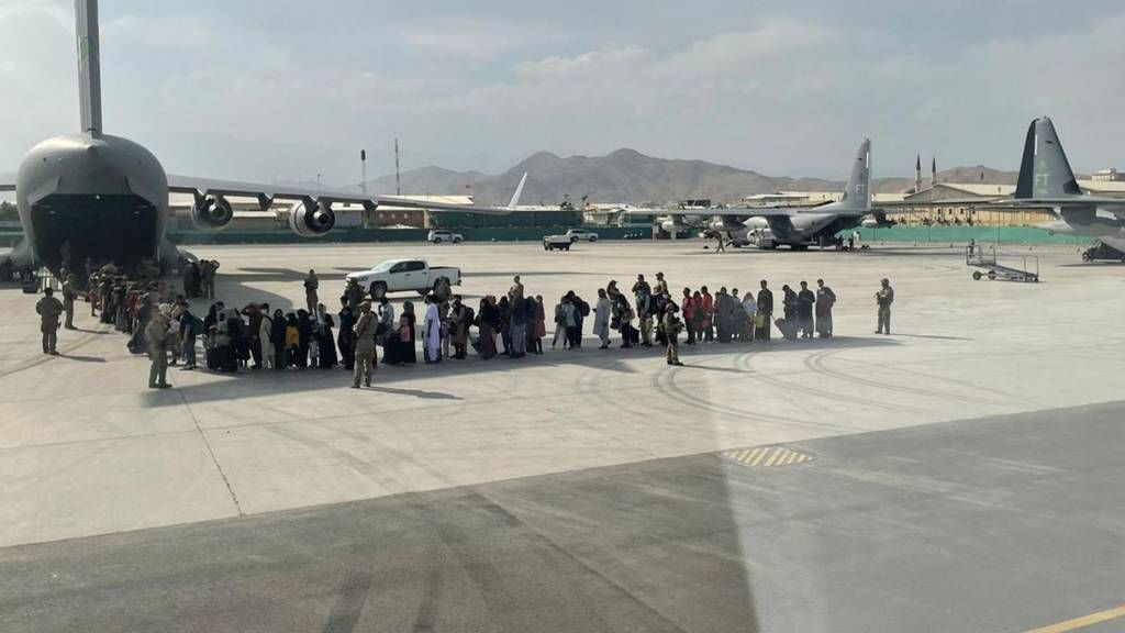 Last flight from Kabul airport