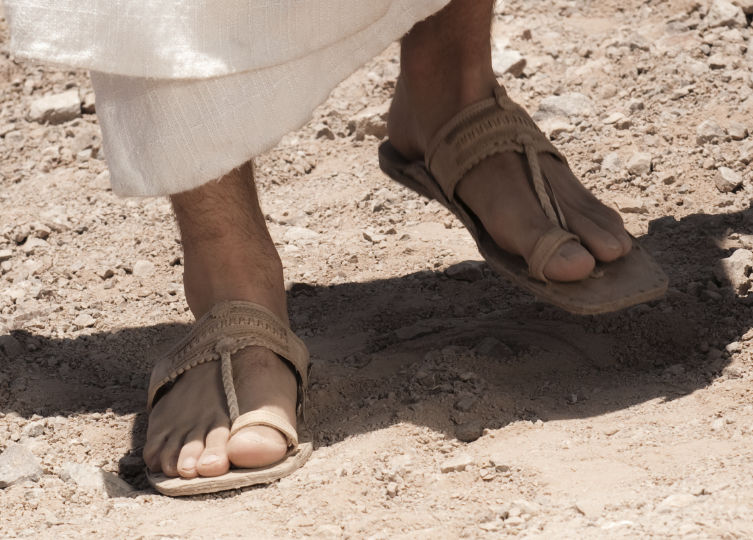 CAST ALL YOUR CARES AT JESUS FEET