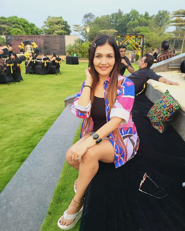 WILLIAMSJI MAVELI WRITES 