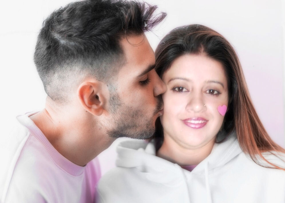 The First Kiss of Courtship The First Kiss of Courtship