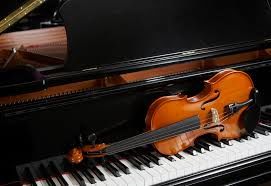 Ĺ´here echoes break (for piano violin duet)