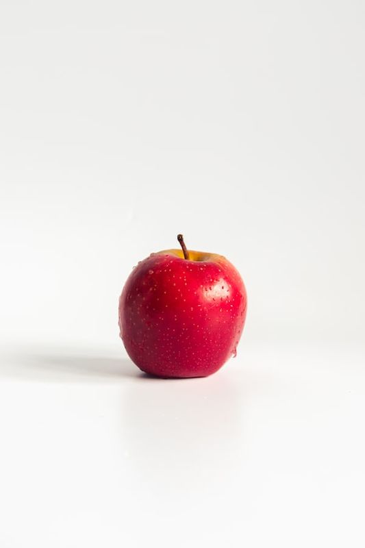 PAINT AN APPLE ORANGE