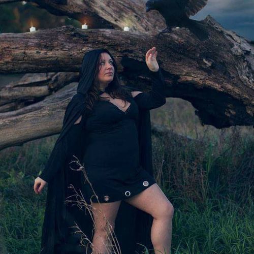 Ashlyn Cook-Witchy Woman Modeling