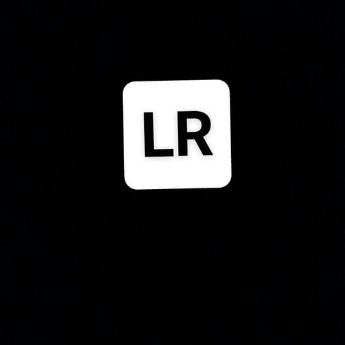 L R