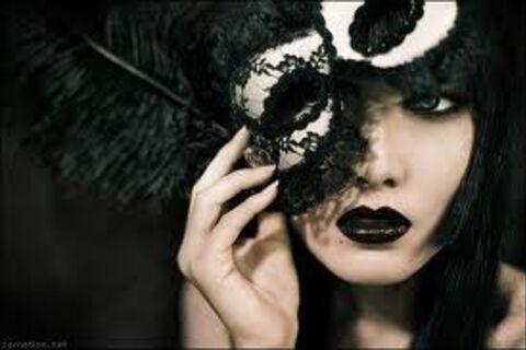 Costume