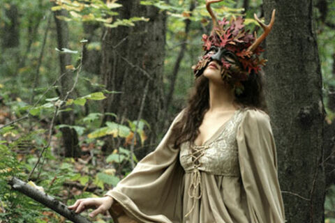 THE AUTUMN CELEBRANT