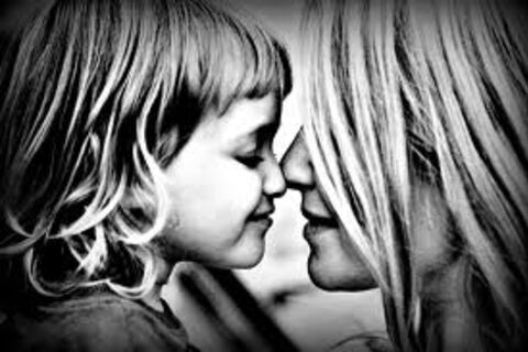 MOTHER'S KISS