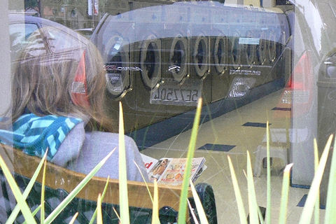 Laundrette Girl