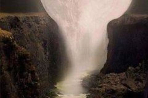 Reminisent moon