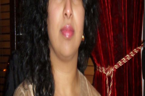 GREEN LEAVES: WILLIAMSJI MAVELI - PIUSHA SINGH, INSPIRATIONAL POEM, A POETESS OF HERSELF...