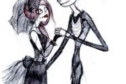 Creepy Loves Me