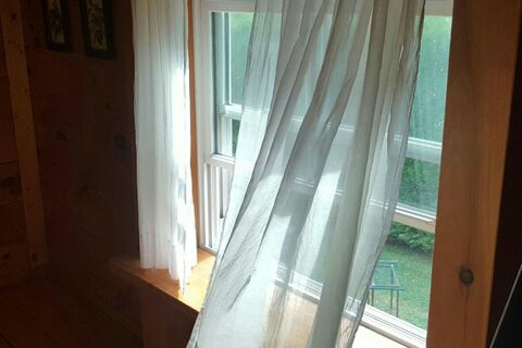 SUMMERTIME SOFT BREEZES