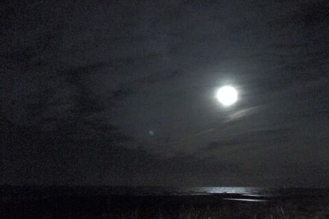 THE MOON OVER CAPE COD BAY