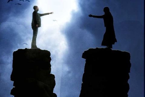 Two Lovers Divded By Distance 