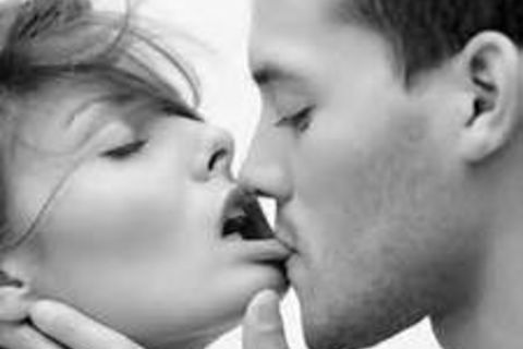 THE KISS 