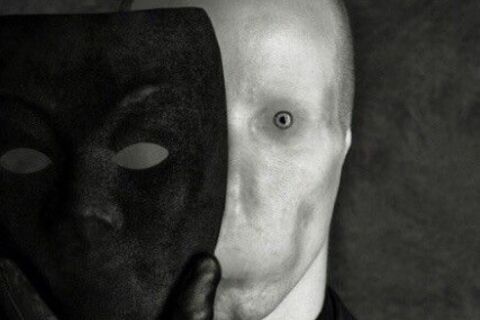 Blank face