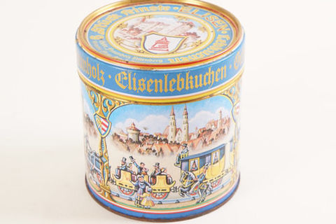 BISCUIT TIN