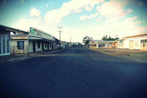 Death of a country town 