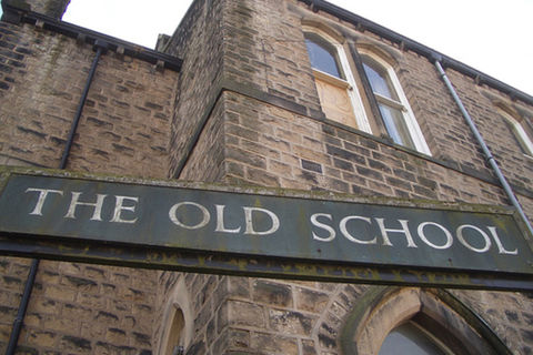 OLD. SCHOOL. TOWN