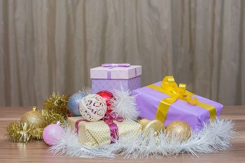 CHRISTMAS EXCITEMENT 