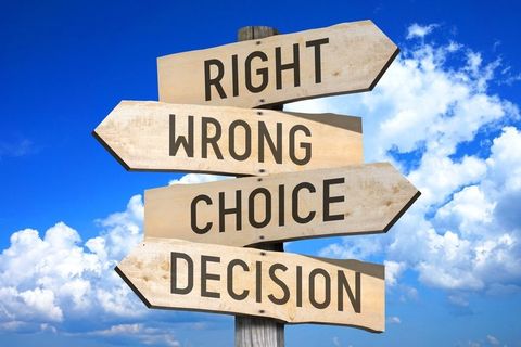 Decisions with Dillemas