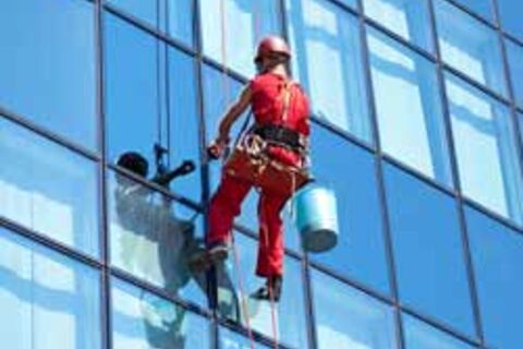 The window cleaner ?