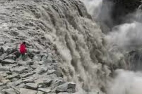 Ruinous recklessness 😱
