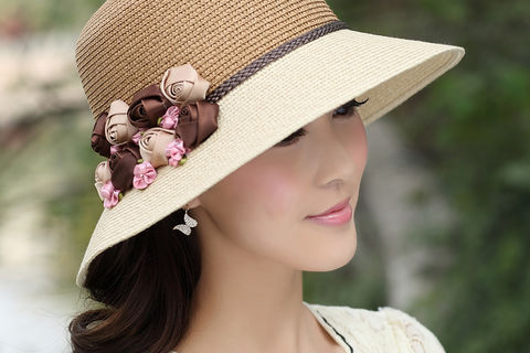 PRETTY HAT